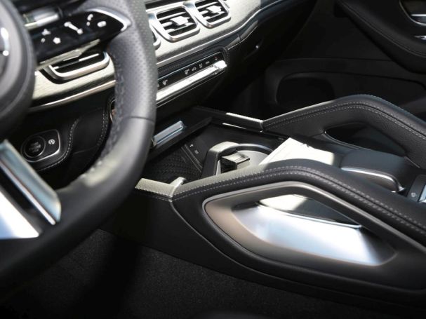 Mercedes-Benz GLE 450 4MATIC AMG Distronic Panorama SHZ-Fond Mercedes-Benz GLE 450 4MATIC AMG Distronic Panorama SHZ-Fond