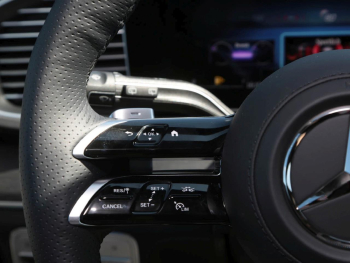 Mercedes-Benz GLE 450 4MATIC AMG Distronic Panorama SHZ-Fond