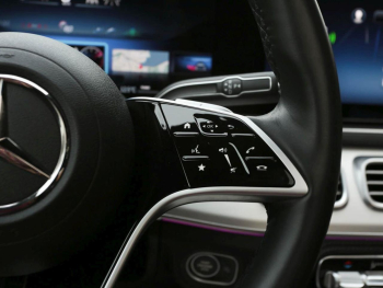 Mercedes-Benz GLE 450 d 4M AMG Night Panorama 360° AHK Memory