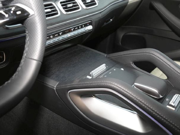 Mercedes-Benz GLE 450 d 4MATIC Coupé AMG Night Panorama AHK Mercedes-Benz GLE 450 d 4MATIC Coupé AMG Night Panorama AHK