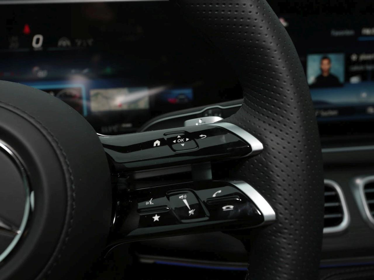 Mercedes-Benz GLE 450 d 4MATIC AMG Night Panorama Memory AHK Mercedes-Benz GLE 450 d 4MATIC AMG Night Panorama Memory AHK