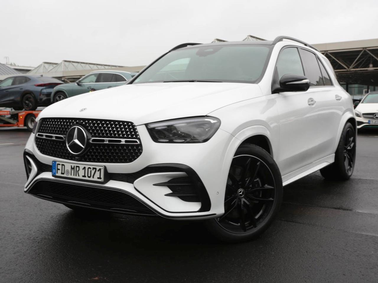 Mercedes-Benz GLE 450 d 4MATIC AMG Night Panorama Memory AHK Mercedes-Benz GLE 450 d 4MATIC AMG Night Panorama Memory AHK