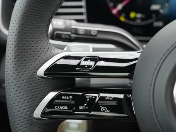 Mercedes-Benz GLE 450 d 4MATIC AMG Night Panorama SHZ-FOND AHK