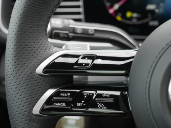 Mercedes-Benz GLE 450 d 4MATIC AMG Night Panorama SHZ-FOND AHK