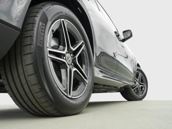 Mercedes-Benz GLE 450 d 4MATIC AMG Night Panorama SHZ-FOND AHK