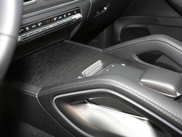 Mercedes-Benz GLE 450 d 4MATIC AMG Night MBUX Panorama 360° AHK Mercedes-Benz GLE 450 d 4MATIC AMG Night MBUX Panorama 360° AHK