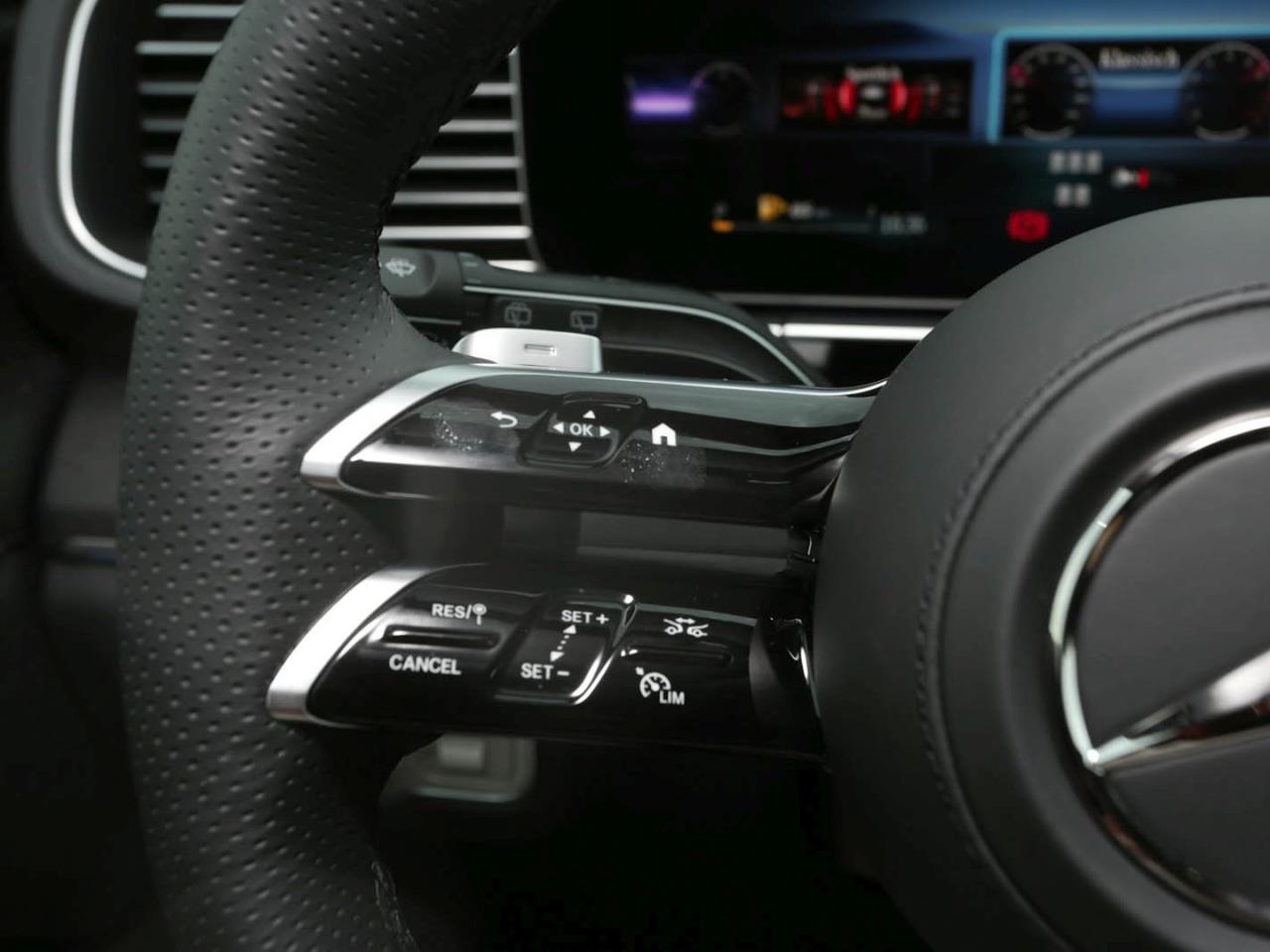 Mercedes-Benz GLE 450 d 4MATIC AMG Night Panorama 360° AHK