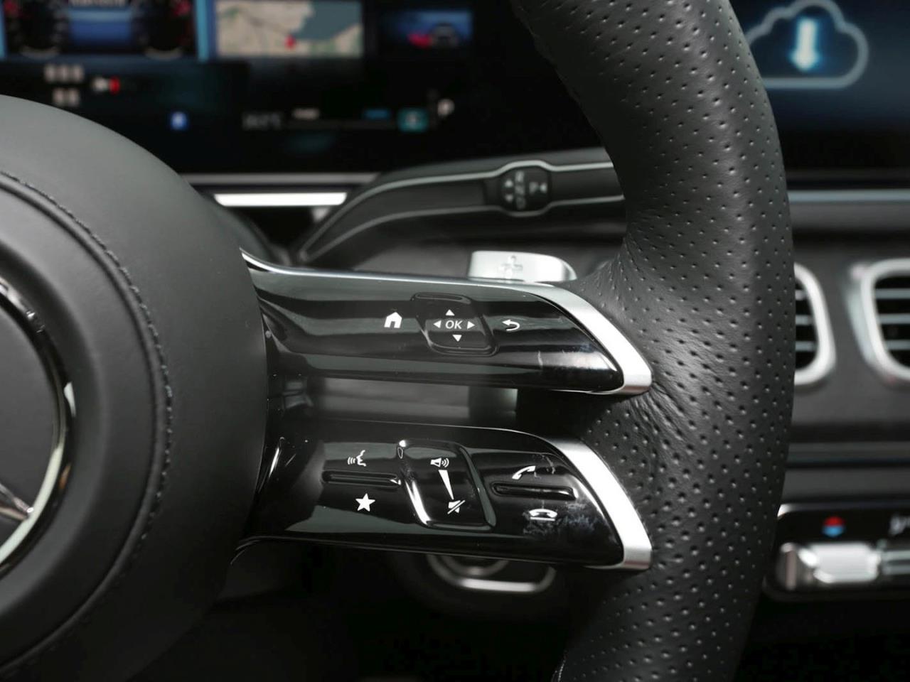 Mercedes-Benz GLE 450 d 4MATIC AMG Night Panorama 360° AHK