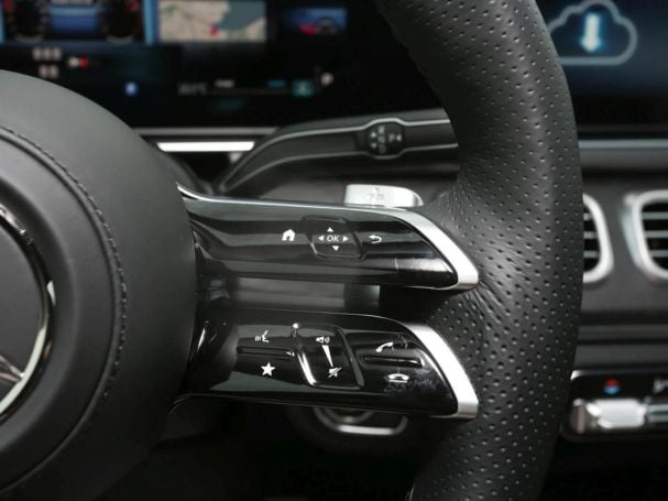 Mercedes-Benz GLE 450 d 4MATIC AMG Night Panorama 360° AHK Mercedes-Benz GLE 450 d 4MATIC AMG Night Panorama 360° AHK