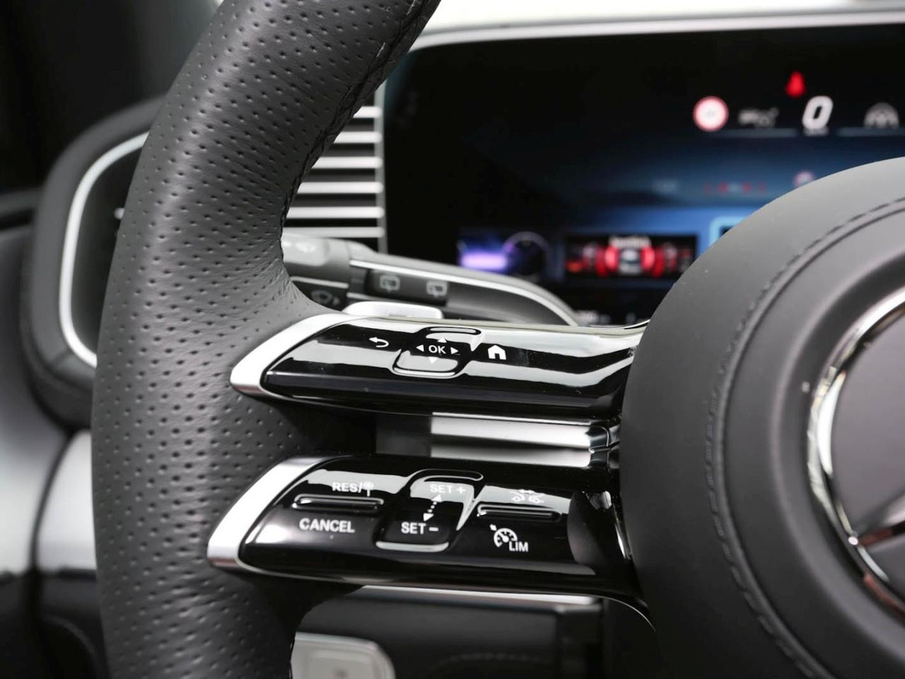 Mercedes-Benz GLE 450 d 4MATIC AMG Night Panorama AHK Airmatic