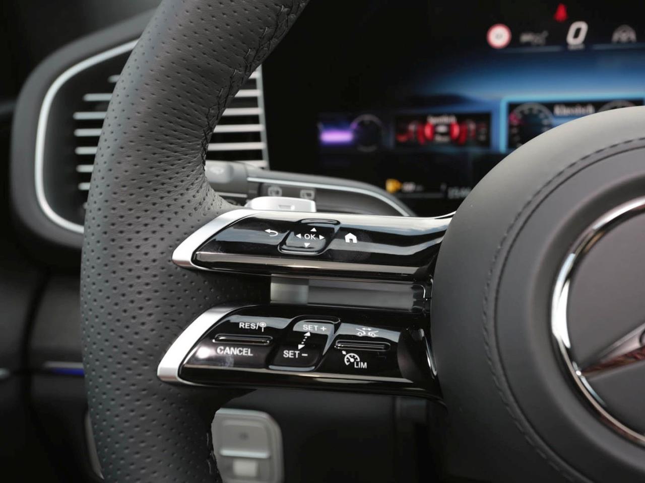 Mercedes-Benz GLE 450 d 4MATIC AMG Night Panorama AHK Airmatic