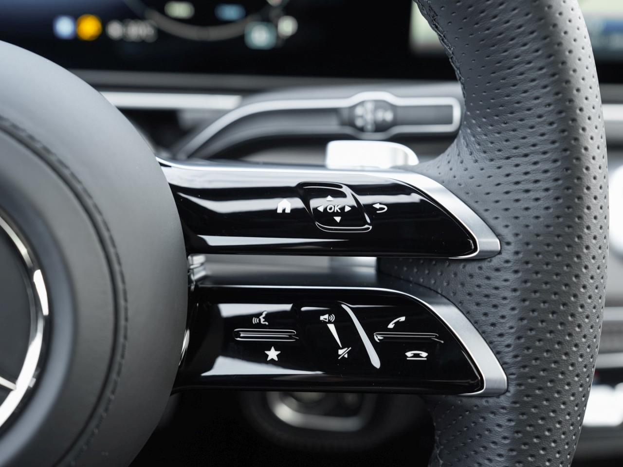 Mercedes-Benz GLS 450 d 4MATIC AMG Night Panorama SHZ-Fond AHK