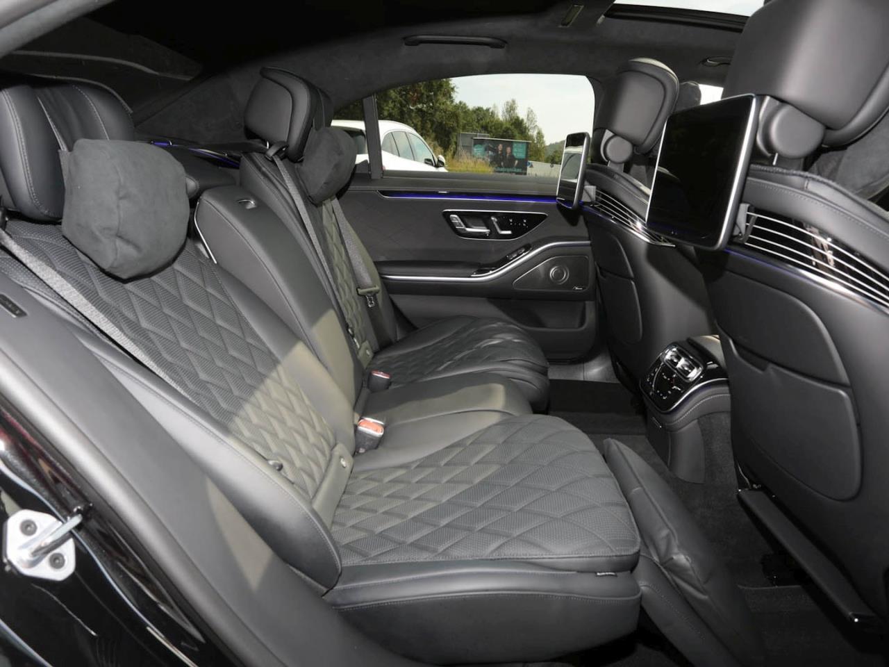 Mercedes-Benz S 450 e Limousine lang AMG Night Panorama 360° Mercedes-Benz S 450 e Limousine lang AMG Night Panorama 360°