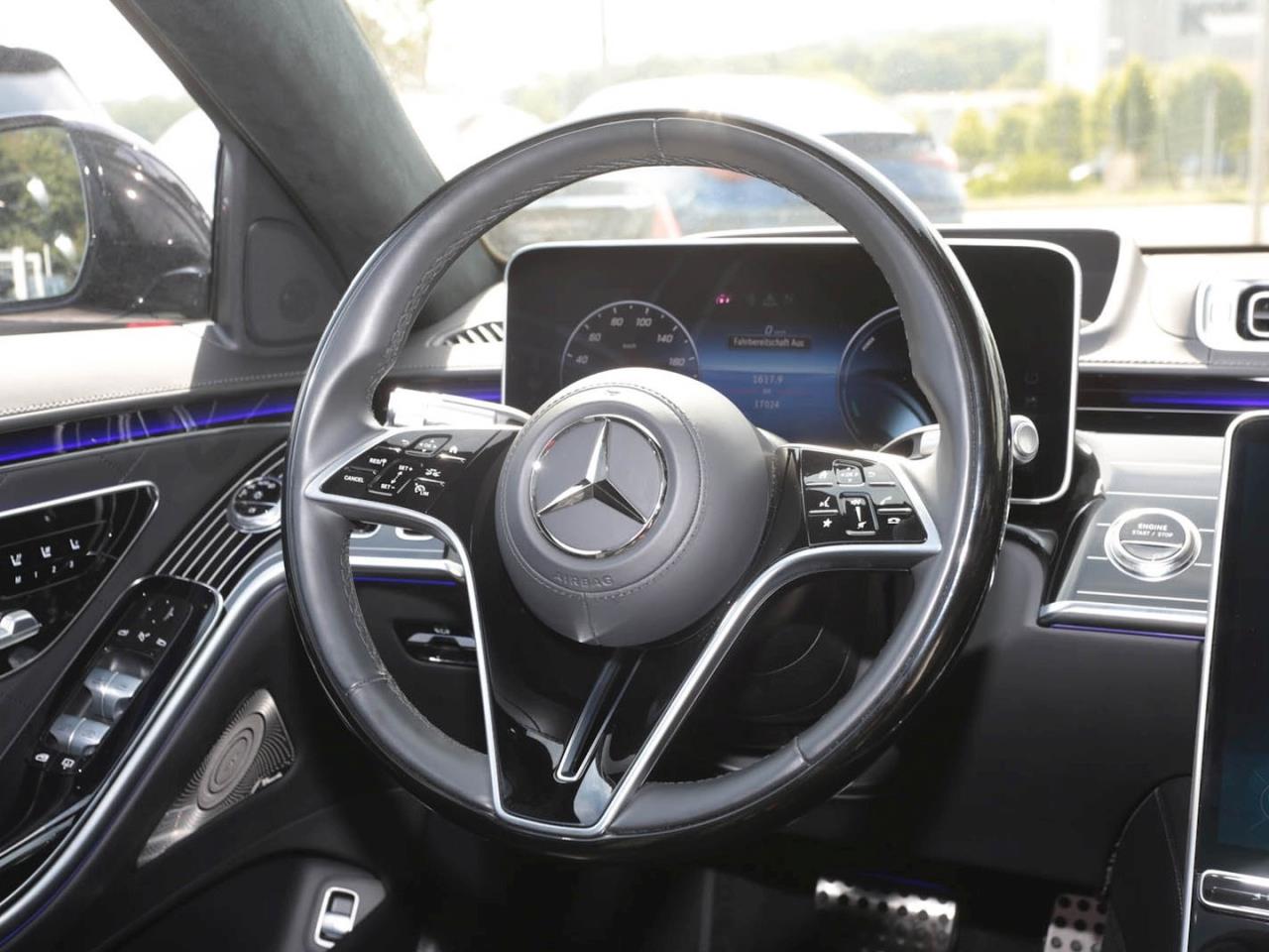 Mercedes-Benz S 450 e Limousine lang AMG Night Panorama 360° Mercedes-Benz S 450 e Limousine lang AMG Night Panorama 360°