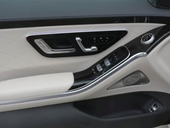 Mercedes-Benz S 580 4MATIC Limousine Langversion AMG Distronic