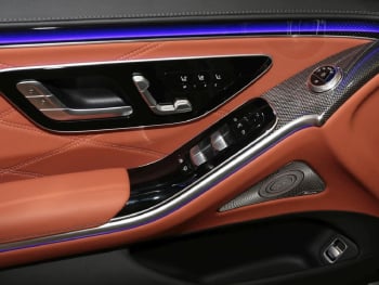 Mercedes-Benz S 63 AMG E Performance lang Panorama Memory 360°