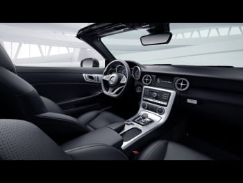 Mercedes-Benz SLC 180 Navi Panorama Kamera Spiegel-Paket