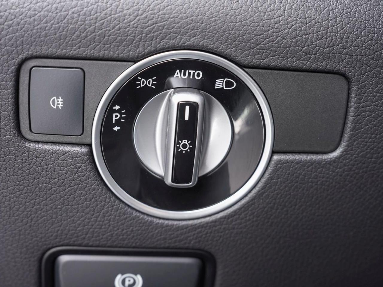 Mercedes-Benz SLC 250 d Sportpaket Navi Panorama Totwinkel