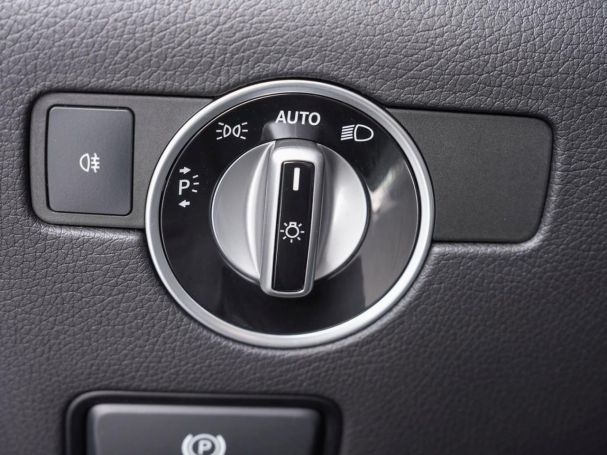 Mercedes-Benz SLC 250 d Sportpaket Navi Panorama Totwinkel