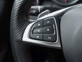 Mercedes-Benz SLC 250 d Sportpaket Navi Panorama Totwinkel