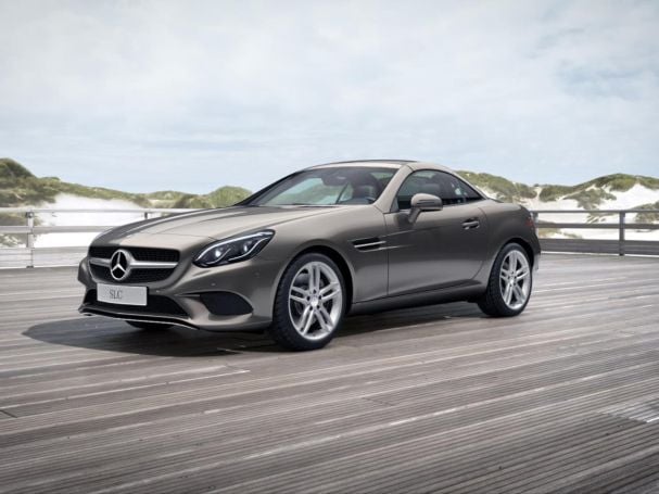 Mercedes-Benz SLC 250 d Navi Panorama Airscarf Totwinkel-Assist