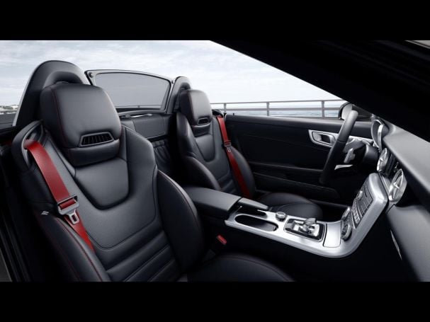 Mercedes-Benz SLC 250 d Navi Panorama Airscarf Totwinkel-Assist Mercedes-Benz SLC 250 d Navi Panorama Airscarf Totwinkel-Assist