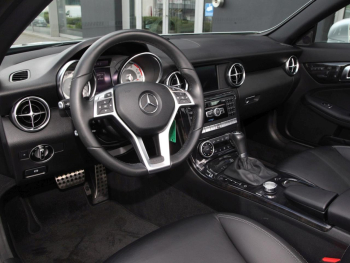 Mercedes-Benz SLK 250  Comand Panorama Airscarf Memory-Paket