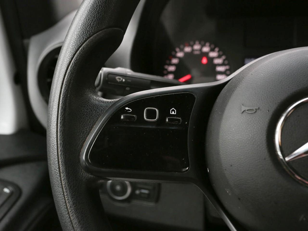 Mercedes-Benz Sprinter 315 CDI Pritsche Standard Navi AHK LED