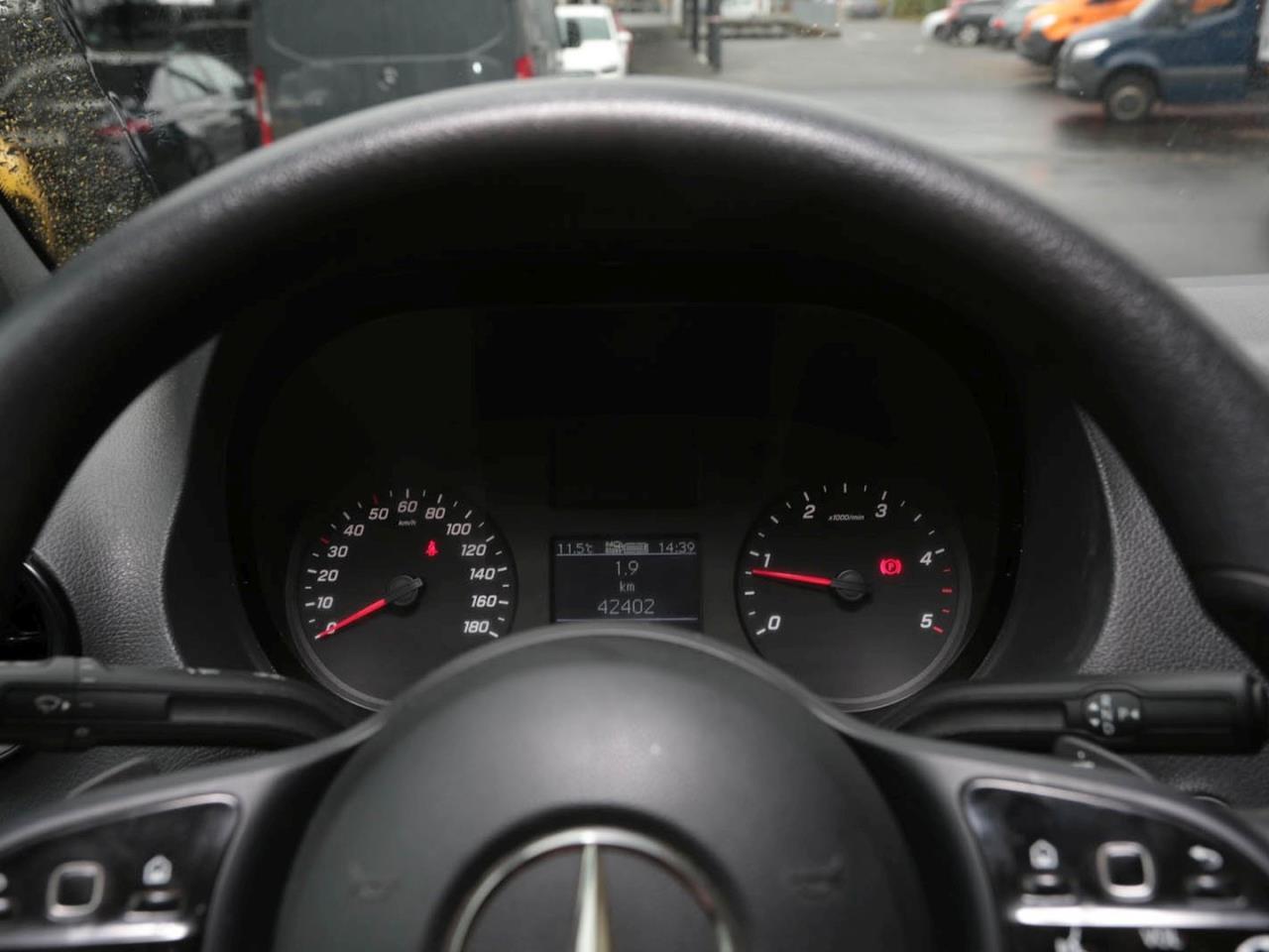 Mercedes-Benz Sprinter 315 CDI Pritsche Standard Navi AHK LED