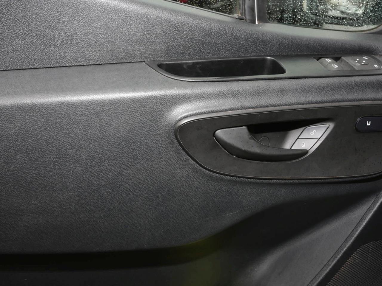 Mercedes-Benz Sprinter 315 CDI Pritsche Standard Navi AHK LED