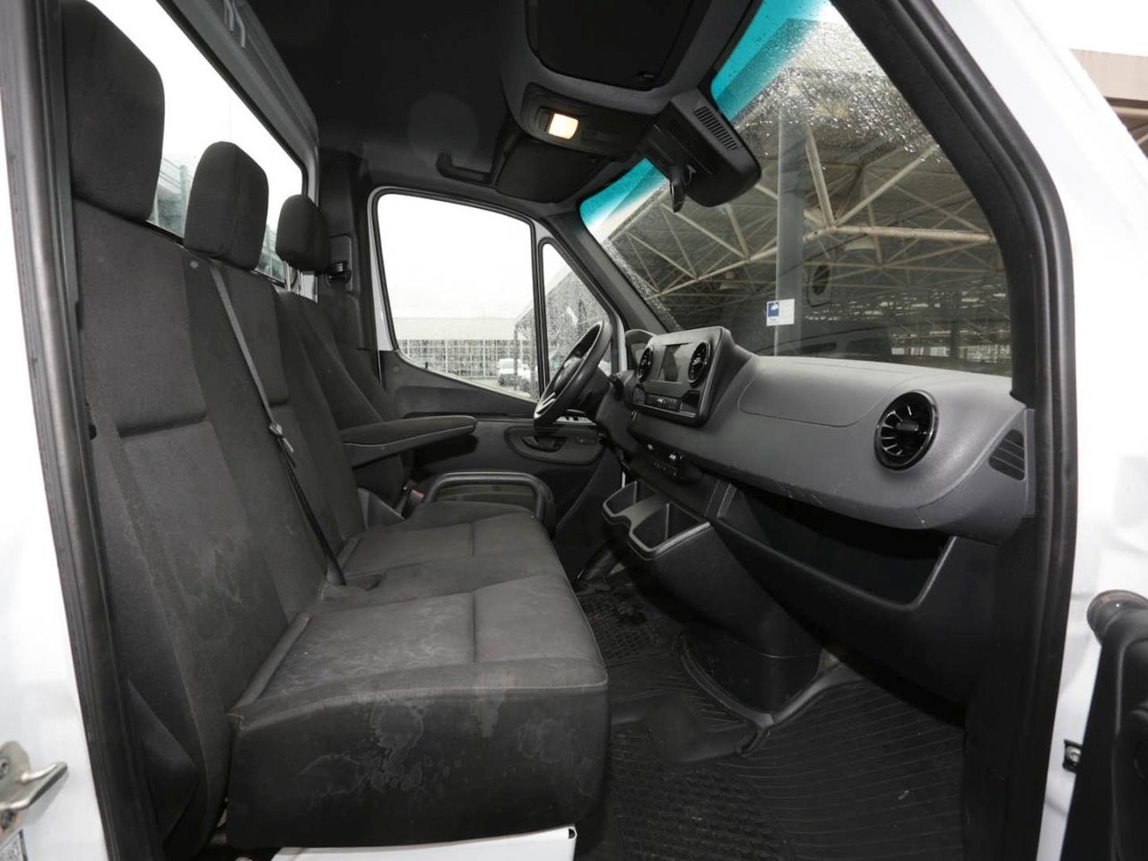 Mercedes-Benz Sprinter 315 CDI Pritsche Standard Navi AHK LED