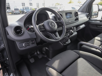Mercedes-Benz Sprinter 316 CDI Koffer MBUX DAB Klima 3-Sitzer 