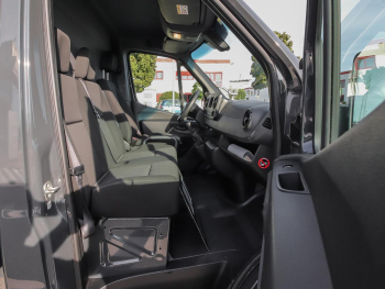 Mercedes-Benz Sprinter 316 CDI Koffer MBUX DAB Klima 3-Sitzer 