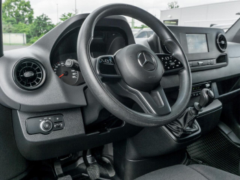 Mercedes-Benz Sprinter 317 CDI hoch MBUX Kamera Tempmatic AHK 