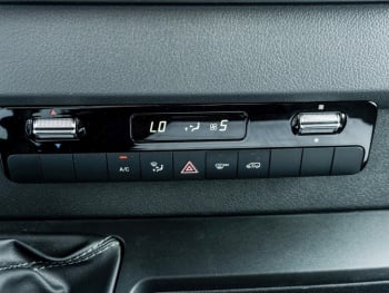 Mercedes-Benz Sprinter 317 CDI Kasten Hochdach MBUX Kamera AHK