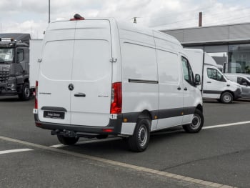 Mercedes-Benz Sprinter 317 CDI Kasten Hochdach MBUX Kamera AHK