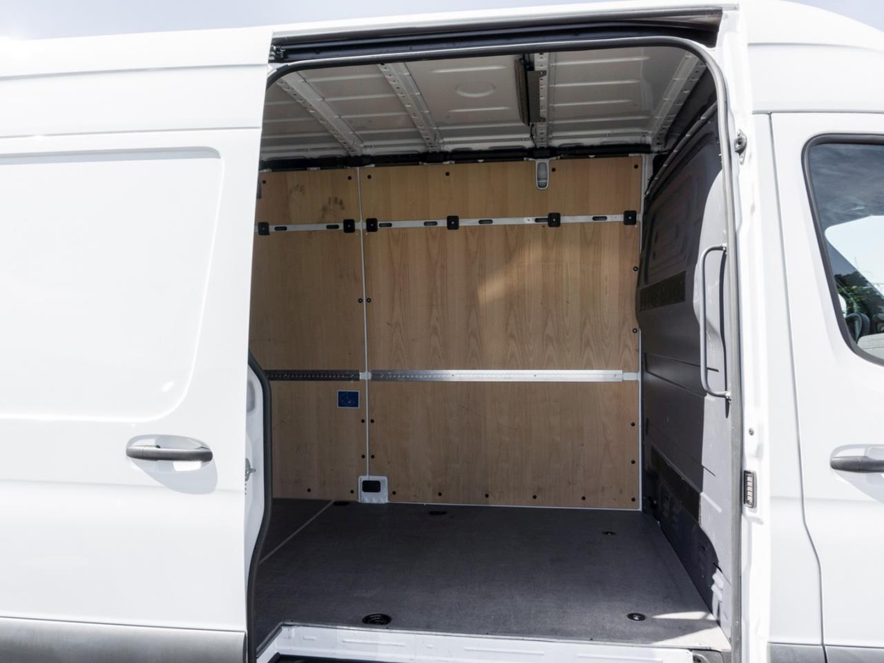 Mercedes-Benz Sprinter 317 CDI Kasten Hochdach lang KlimaA Mercedes-Benz Sprinter 317 CDI Kasten Hochdach lang KlimaA