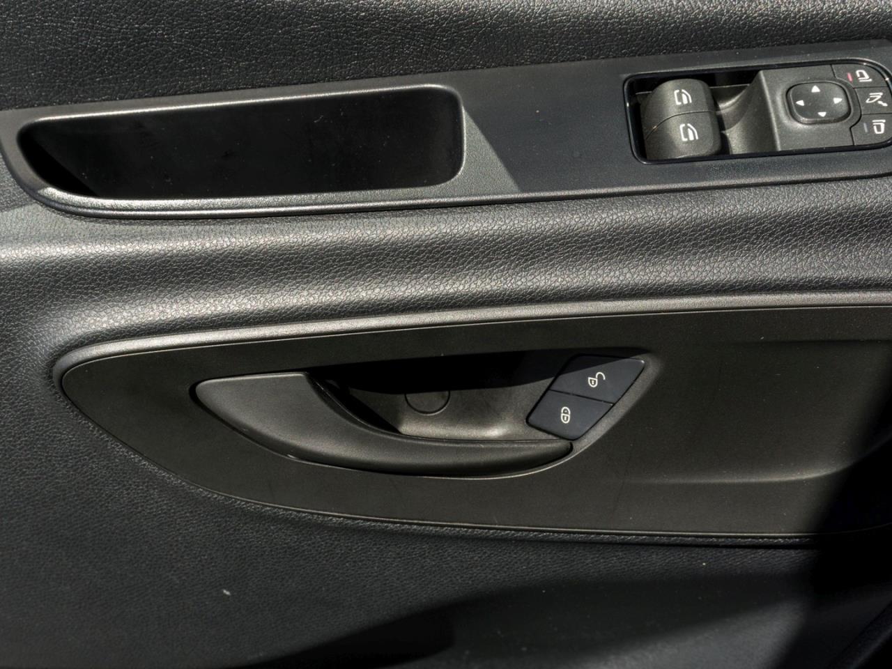 Mercedes-Benz Sprinter 317 CDI Kasten Hochdach lang KlimaA Mercedes-Benz Sprinter 317 CDI Kasten Hochdach lang KlimaA