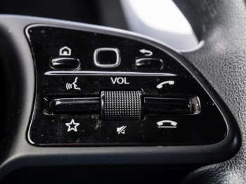 Mercedes-Benz Sprinter 317 CDI Kasten Hochdach lang MBUX Klima Mercedes-Benz Sprinter 317 CDI Kasten Hochdach lang MBUX Klima