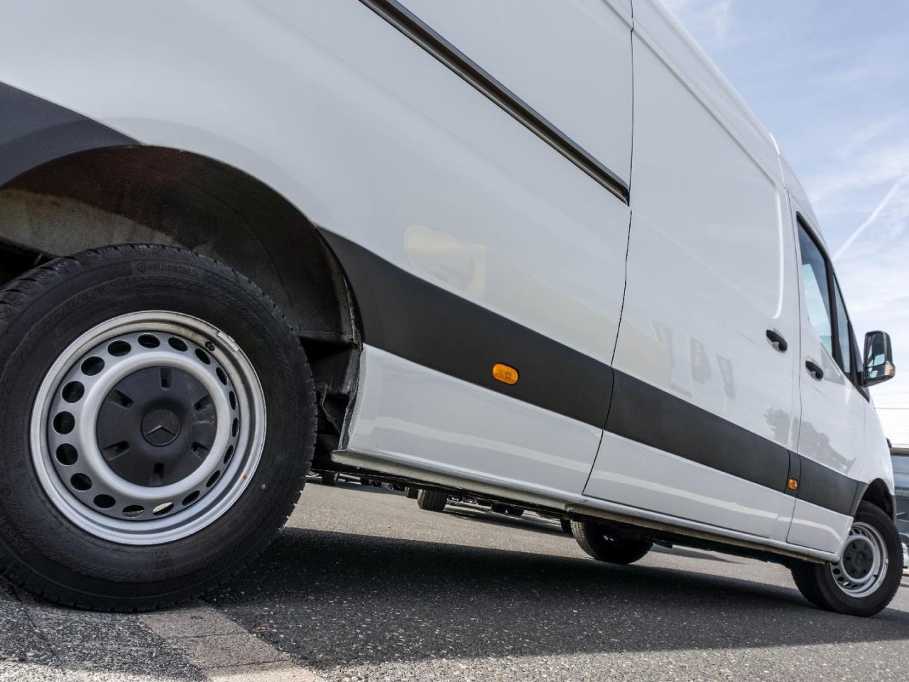 Mercedes-Benz Sprinter 317 CDI Kasten Hochdach lang MBUX Klima