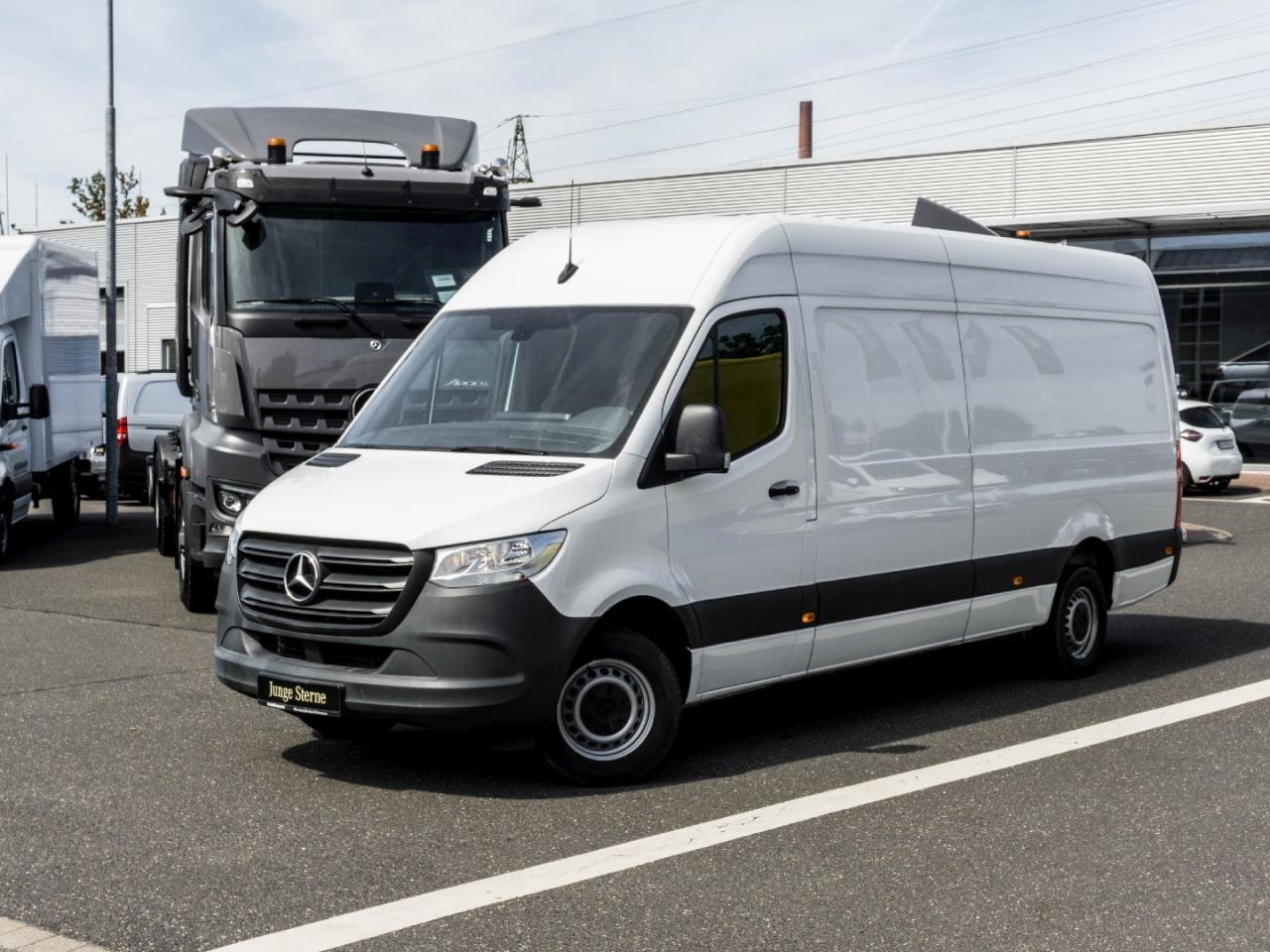Mercedes-Benz Sprinter 317 CDI Kasten Hochdach lang MBUX Klima Mercedes-Benz Sprinter 317 CDI Kasten Hochdach lang MBUX Klima