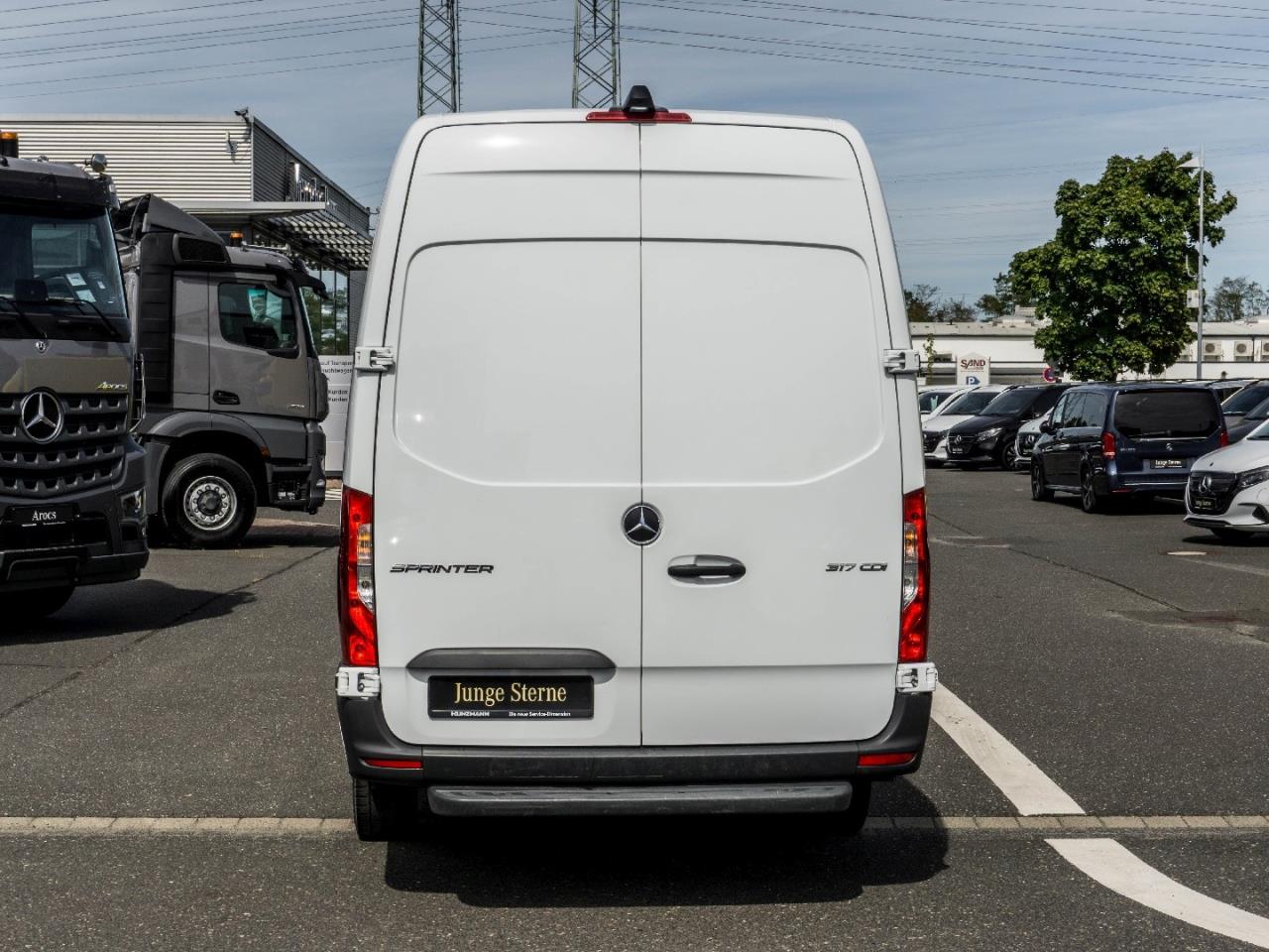 Mercedes-Benz Sprinter 317 CDI Kasten Hochdach lang MBUX Klima Mercedes-Benz Sprinter 317 CDI Kasten Hochdach lang MBUX Klima