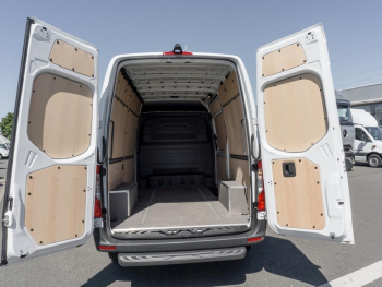 Mercedes-Benz Sprinter 317 CDI Kasten PRO Hochdach MBUX Navi