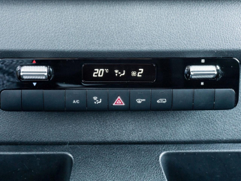 Mercedes-Benz Sprinter 317 CDI Kasten PRO Hochdach MBUX Navi