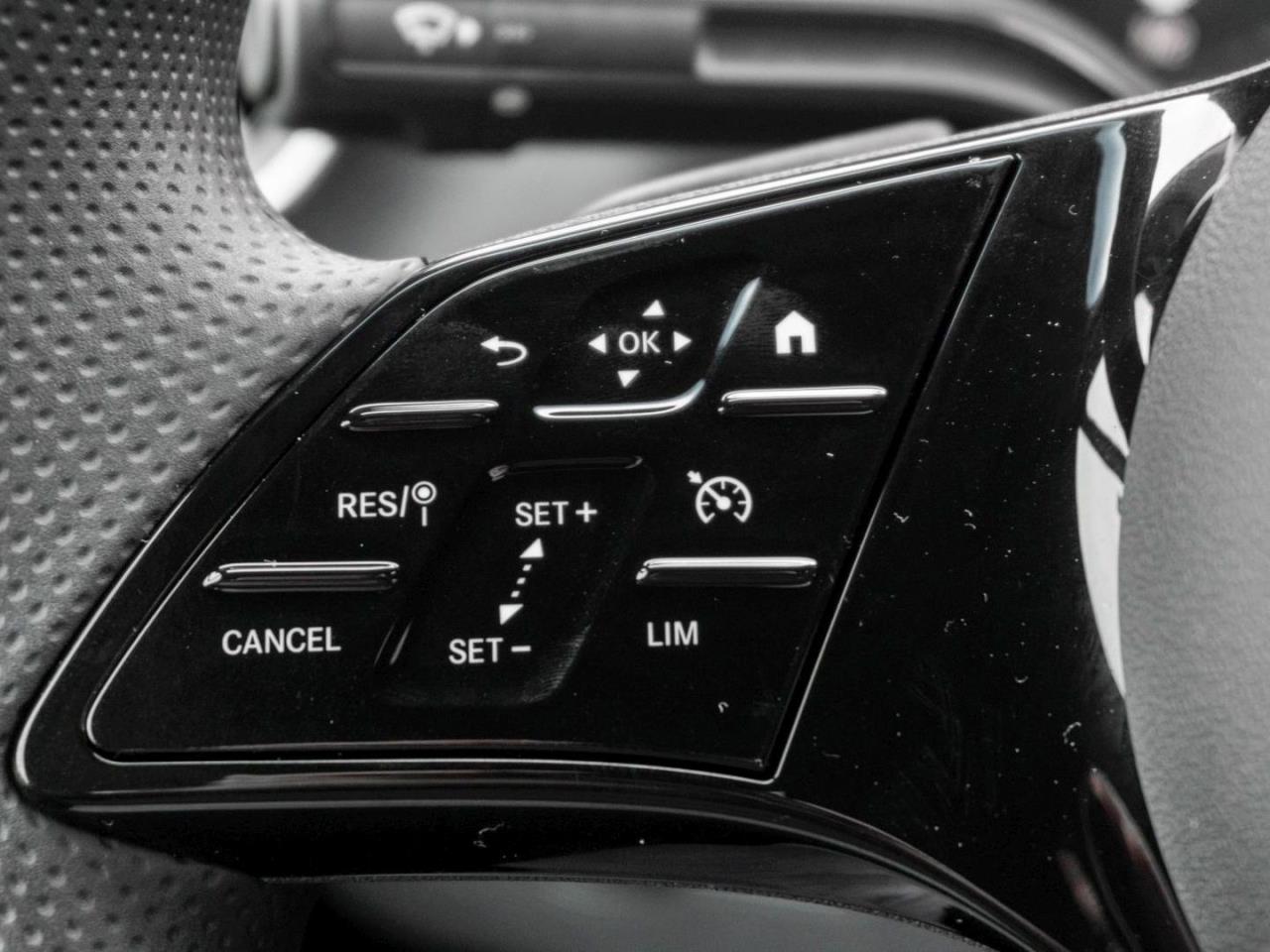 Mercedes-Benz Sprinter 317 CDI Kasten PRO Hochdach Standard AHK