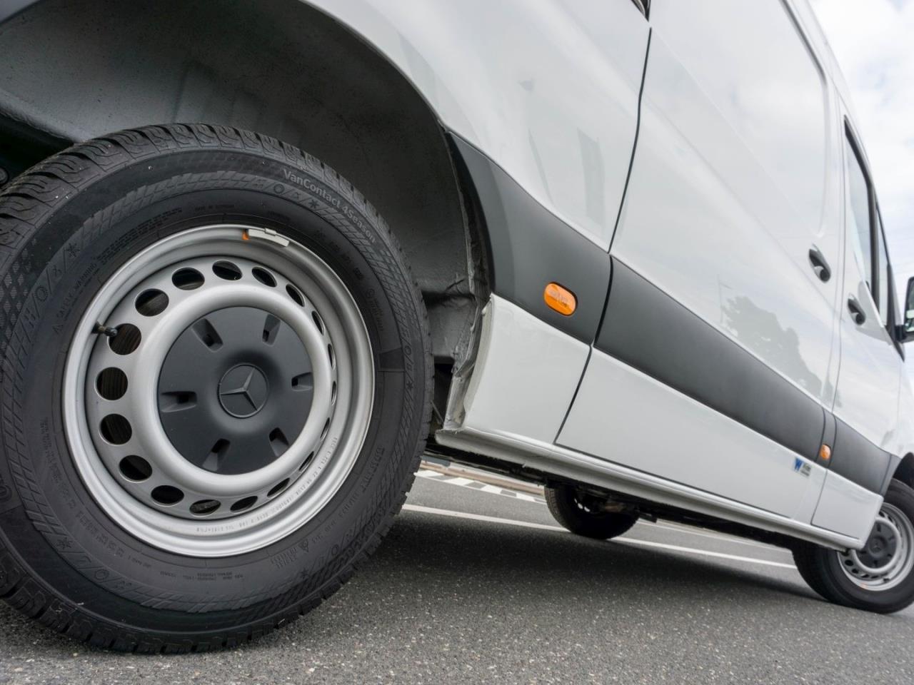 Mercedes-Benz Sprinter 317 CDI Kühlkasten Frischdienst Winter