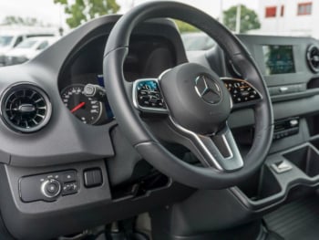 Mercedes-Benz Sprinter 317 CDI Kühlkasten Frischdienst Winter