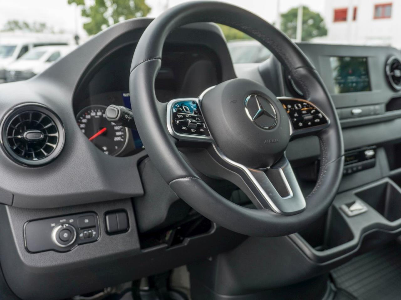 Mercedes-Benz Sprinter 317 CDI Kühlkasten Hochdach Winter AHK