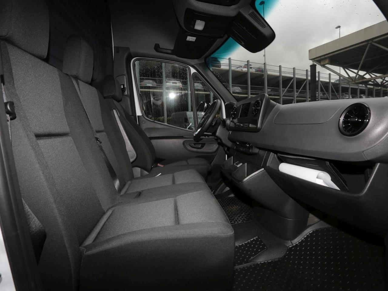 Mercedes-Benz Sprinter 317 CDI Kühlkasten Hochdach Winter  AHK