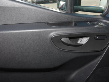 Mercedes-Benz Sprinter 516 CDI Pritsche Lang Klima SpurH SHZ